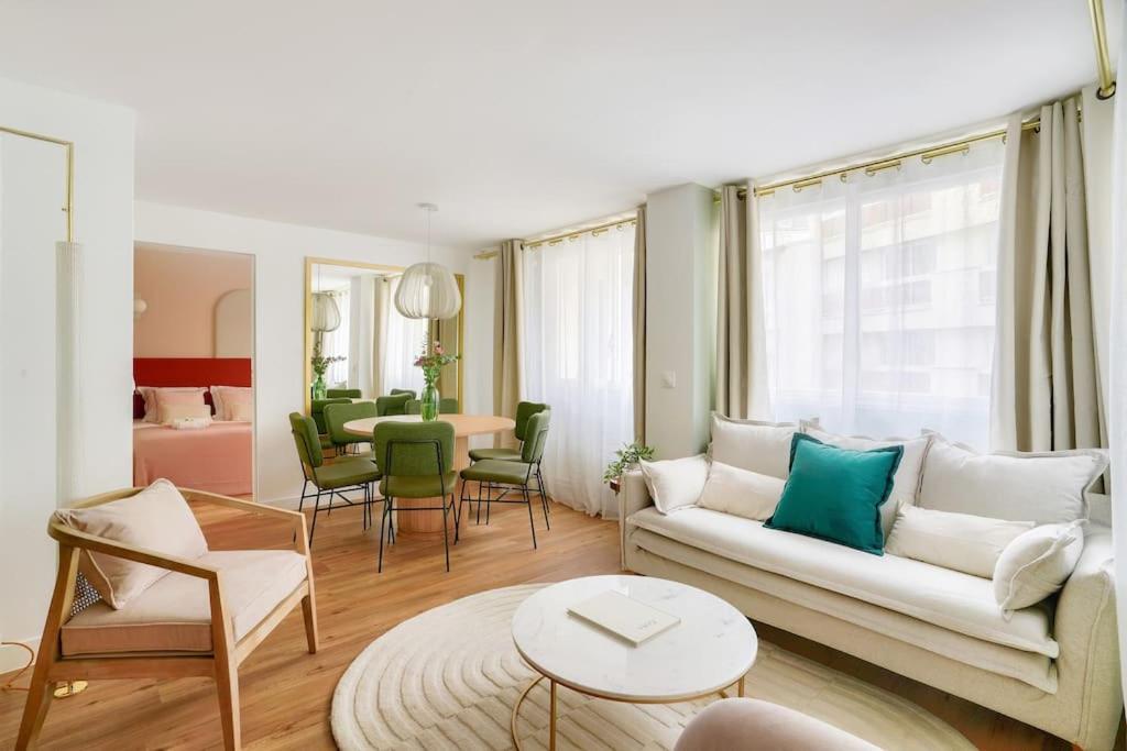 La Vie En Rose - 2 Doubles Appartement Parijs